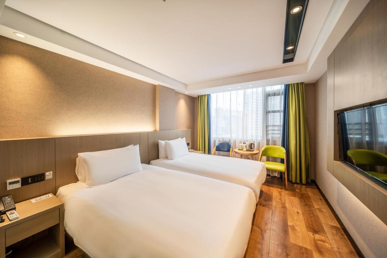 Hotel Ibis Styles Fuzhou Wuyi Square Exterior foto