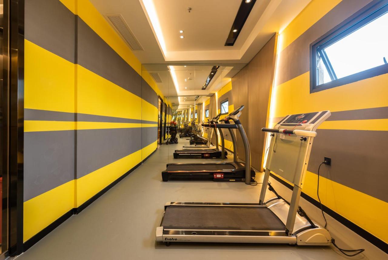 Hotel Ibis Styles Fuzhou Wuyi Square Exterior foto