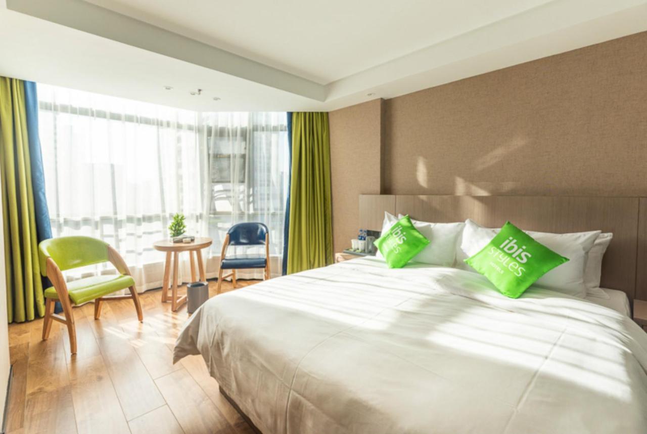 Hotel Ibis Styles Fuzhou Wuyi Square Exterior foto